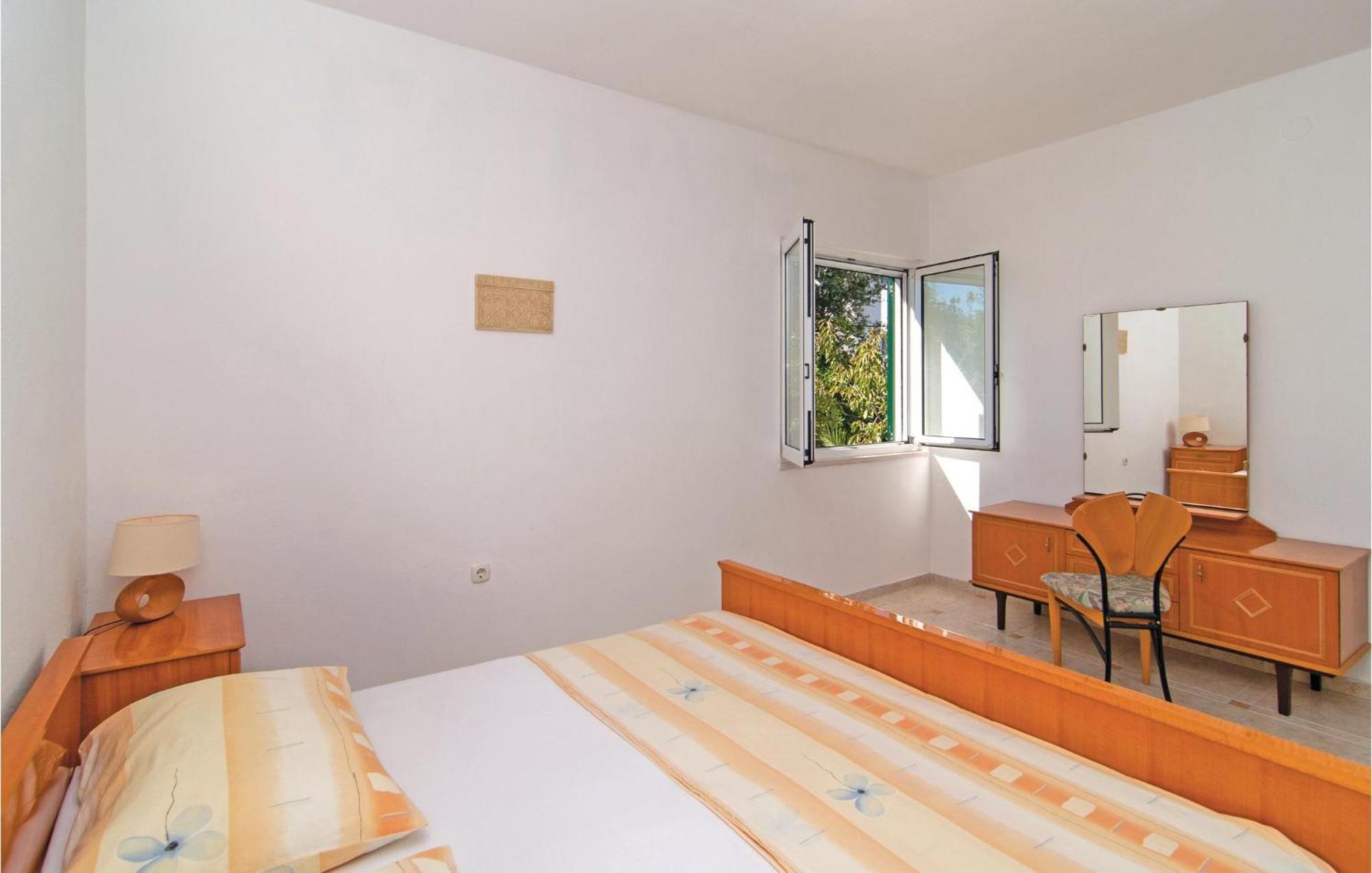 3 Bedroom Cozy Home In Supetar Dış mekan fotoğraf