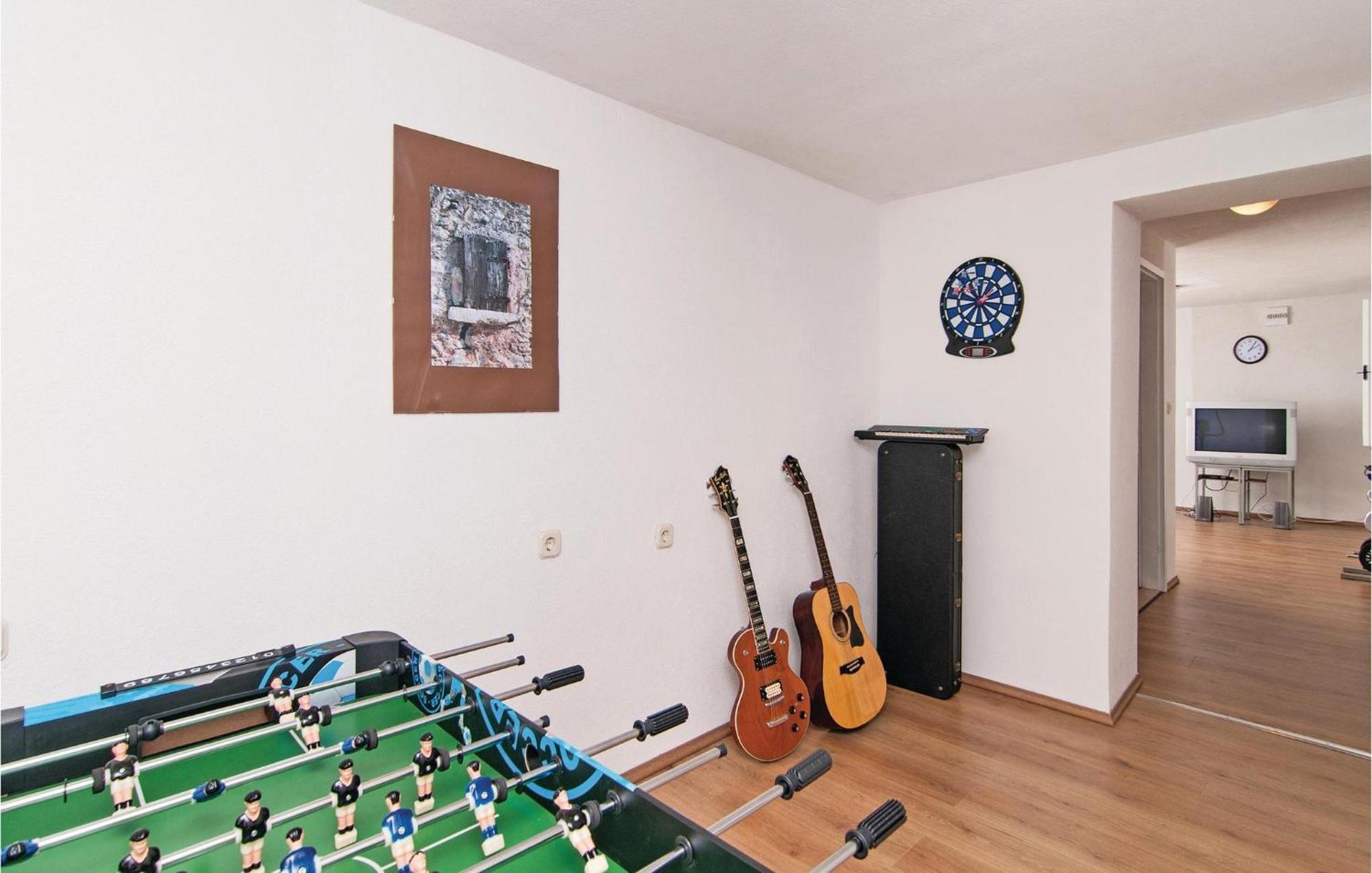 3 Bedroom Cozy Home In Supetar Dış mekan fotoğraf